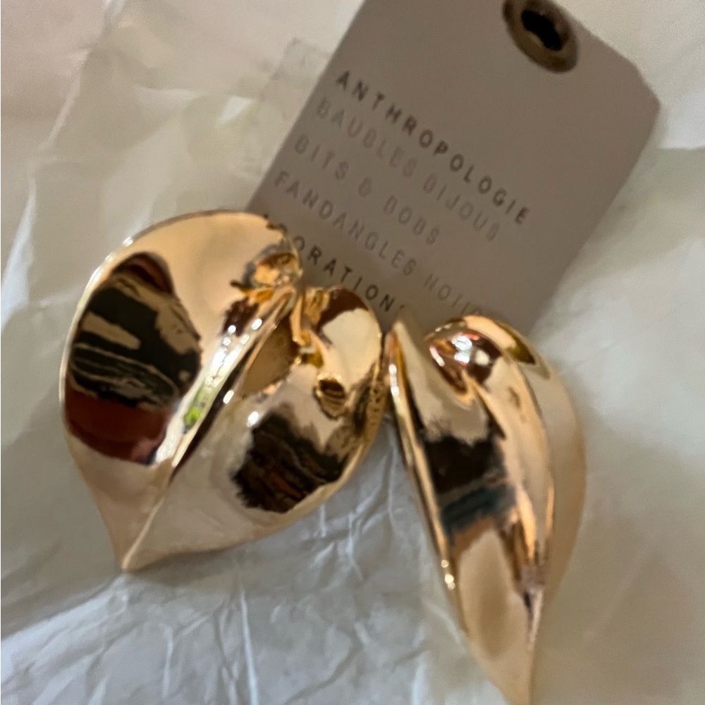 NWT Anthropologie 14KT Gold Plated Leaf Drop Earrings Gold - Picture 4 of 11
